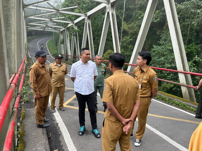 Cegah Aksi Nekat, Jembatan Cangar Dipasangi Pagar 2,5 Meter dan CCTV