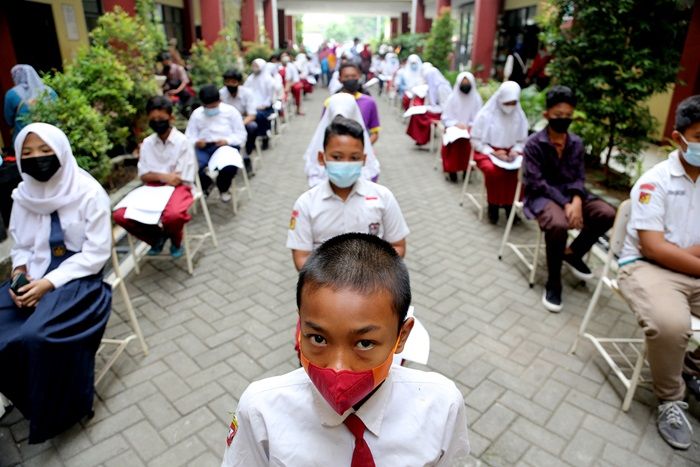 18.623 Pelajar Telah Vaksin di Puluhan Titik Lokasi SMP se-Surabaya