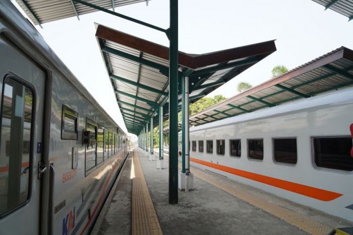 Tingkatkan Layanan, KAI Daop 7 Bangun Peron Tinggi dan Over Capping di Stasiun Kediri Tingkatkan Layanan, KAI Daop 7 Bangun Peron Tinggi dan Over Capping di Stasiun Kediri