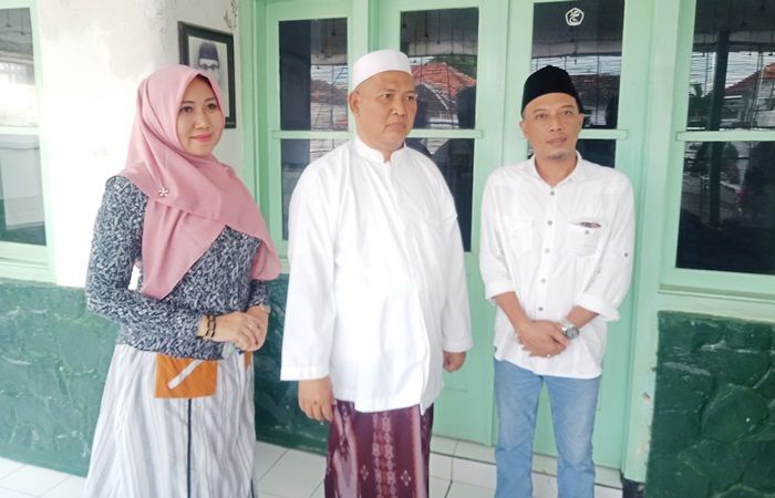 Maju Jadi Calon Anggota DPD RI, Ning Lia Mohon Doa Restu KH Mustofa Lekok Pasuruan