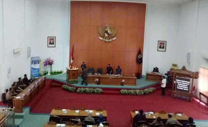 Dewan Pacitan Setujui Draft Raperda yang Disampaikan Eksekutif