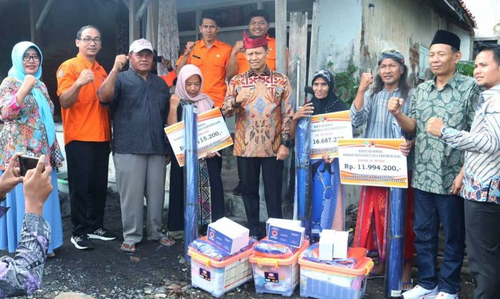 Wakil Wali Kota Pasuruan Serahkan Bantuan untuk Korban Bencana Cuaca Ekstrem di Ngemplakrejo