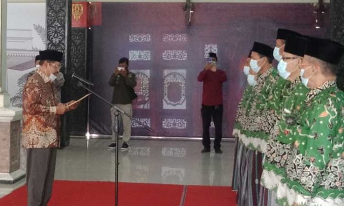 Lantik Pimpinan Daerah DMI Kabupaten Pasuruan, Kiai Roziqi: Kembangkan Ekonomi Mandiri Masjid