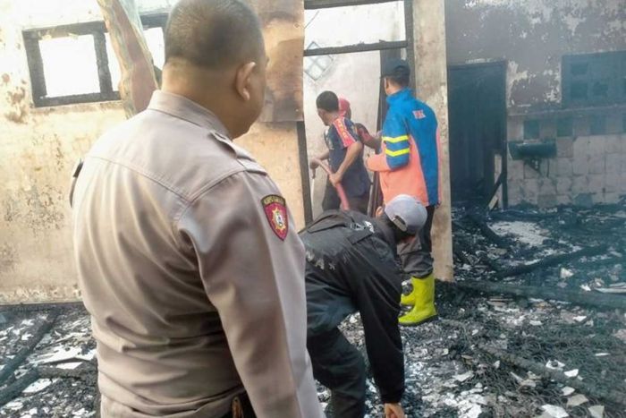 Lupa Matikan Kipas Angin, Rumah di Situbondo Ludes Terbakar