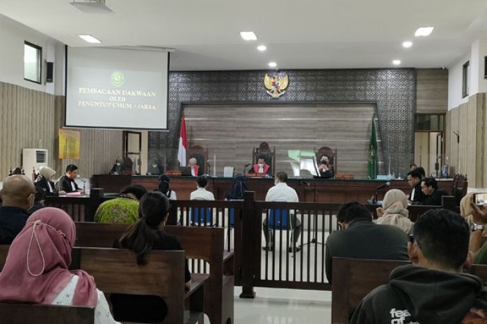 4 Terdakwa Dihadirkan dalam Sidang Pertama Kasus Dugaan Gagal Ginjal