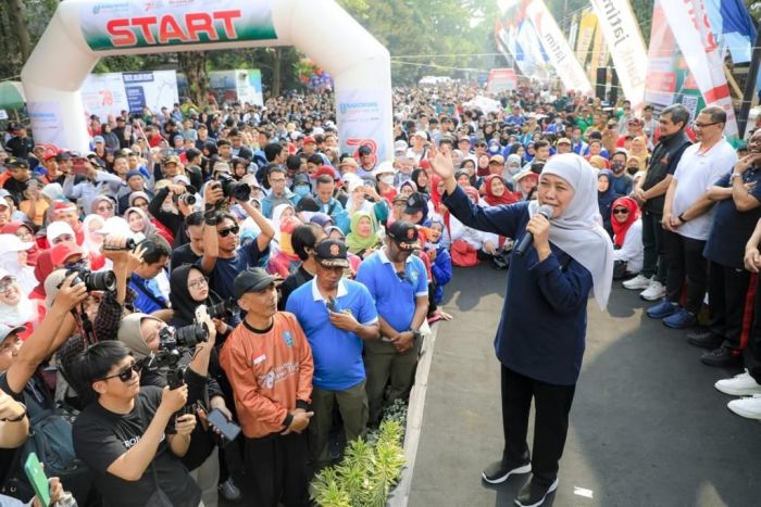 Ribuan Peserta Ikuti Jalan Sehat Bakorwil Malang, Khofifah: Titik Pamungkas Rangkaian Hari Jadi