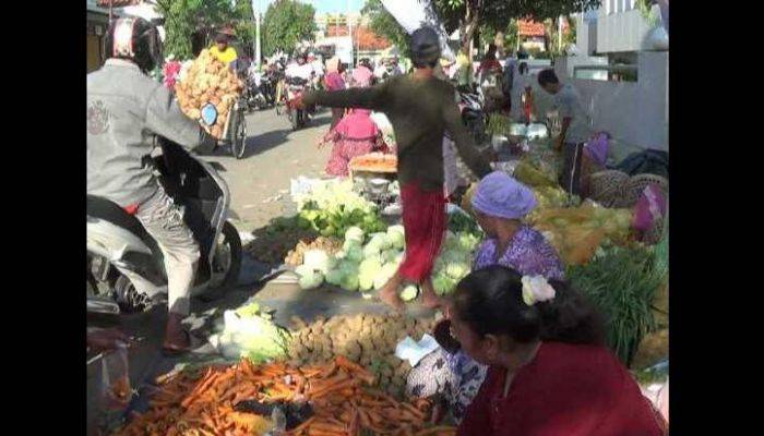 Semrawut, Komisi B Sesalkan Pengelolaan Pasar Anom Sumenep