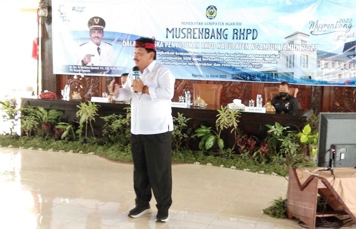 Dongkrak Ekonomi Masyarakat, Marhaen Prioritaskan Pembangunan Jalan pada Musrenbang RKPD 2023