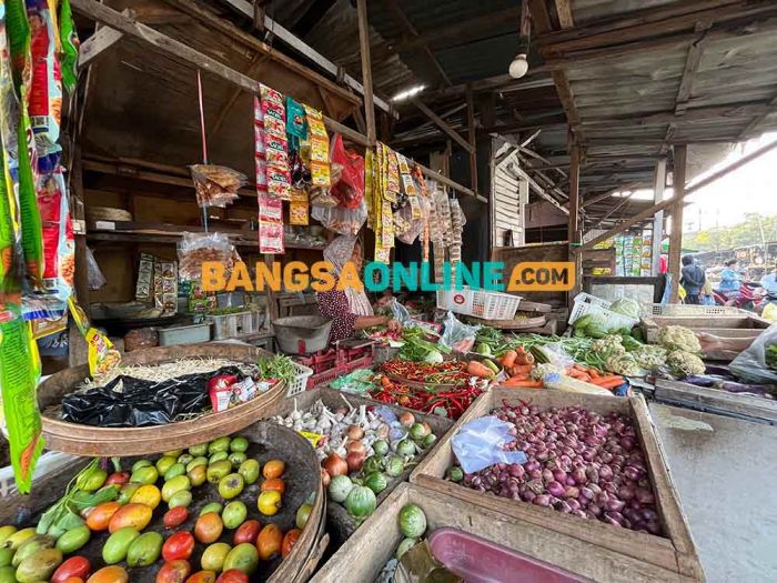 Harga Pangan Jabar 31 Juli 2025: Cabai Turun Drastis, Bawang Merah dan Daging Sapi Naik Tipis