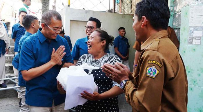 Peringati HUT ke-53, Petrokimia Gresik Bagikan 12.500 Paket Sembako ke Masyarakat