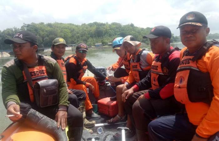 Perahu Terbalik, Tiga Penambang Pasir di Bojonegoro Tenggelam di Bengawan Solo