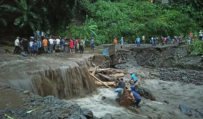 Ternak Warga Ikut Hanyut, Kerugian Akibat Banjir Bandang Diperkirakan Capai Rp 200 Juta