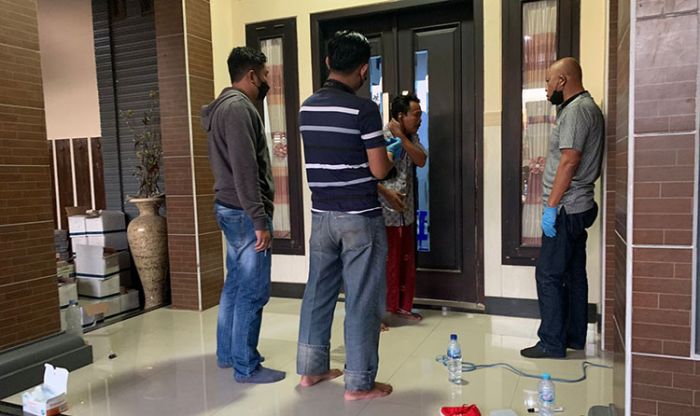 Perampokan Pemilik Toko Bangunan di Tuban, Pelaku Sekap dan Ancam Korban Pakai Pistol