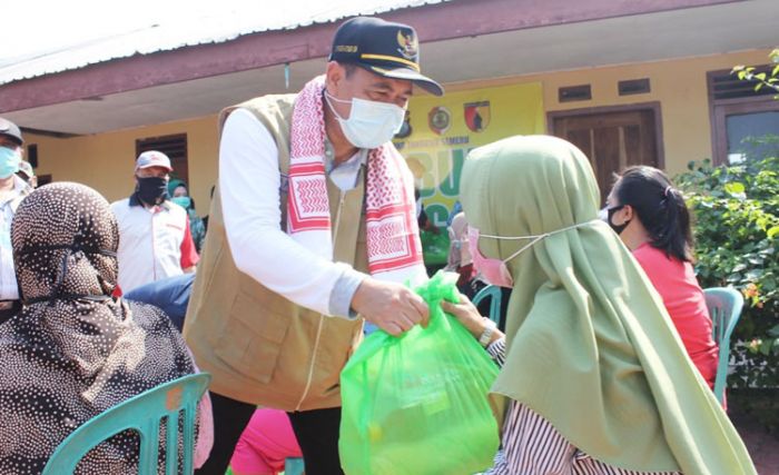 101 KK Desa Leminggir Terima Bantuan dari Pemkab Mojokerto