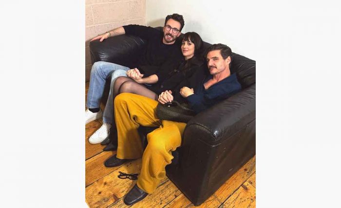 Potret Dakota Johnson hingga Chris Evans untuk Film Materialists Potret Dakota Johnson hingga Chris Evans untuk Film Materialists