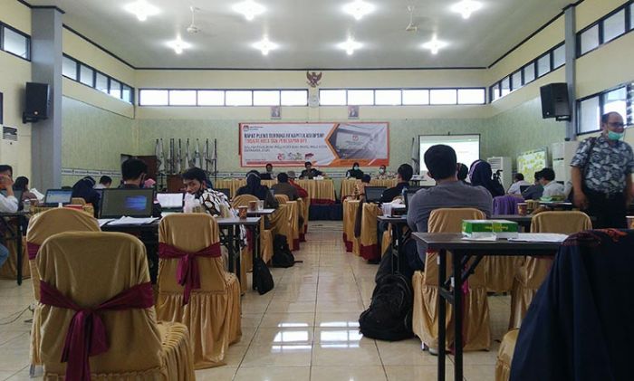 Pleno Rekapitulasi DPSHP dan Penetapan DPT Pilwali Surabaya Berjalan Alot