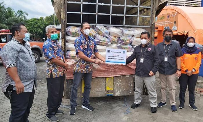 Aspekindo DPK Sidoarjo Salurkan 5 ton Beras untuk Korban Bencana di Jatim