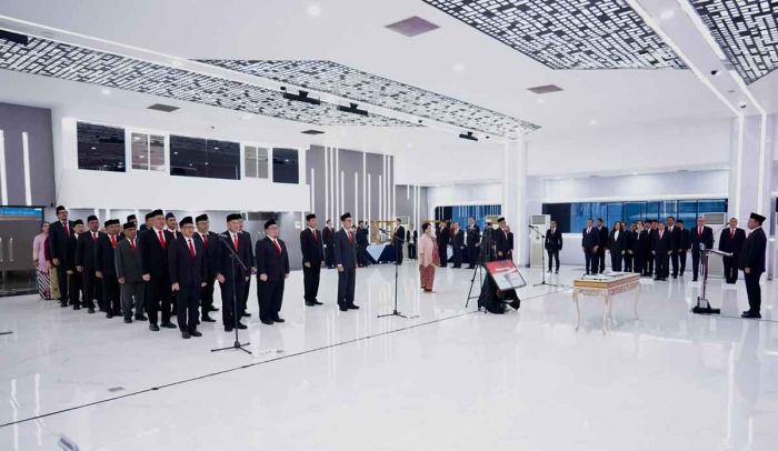 Lantik Pejabat Struktural, Menteri ATR/BPN Tegaskan Pentingnya Sistem Rotasi Berkala Lantik Pejabat Struktural, Menteri ATR/BPN Tegaskan Pentingnya Sistem Rotasi Berkala
