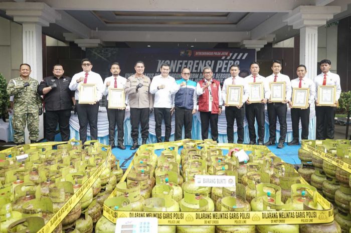 Ungkap Penyalahgunaan BBM Subsidi, Satreskrim Polres Probolinggo Raih Penghargaan dari Kapolda Jatim
