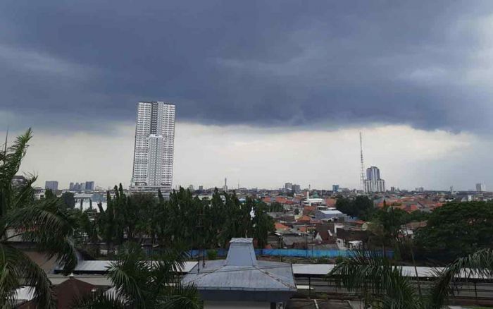 Cuaca Kota Surabaya Hari ini Kamis, 9 Januari 2025: Diperkirakan Berawan dengan Suhu 24-31 °C