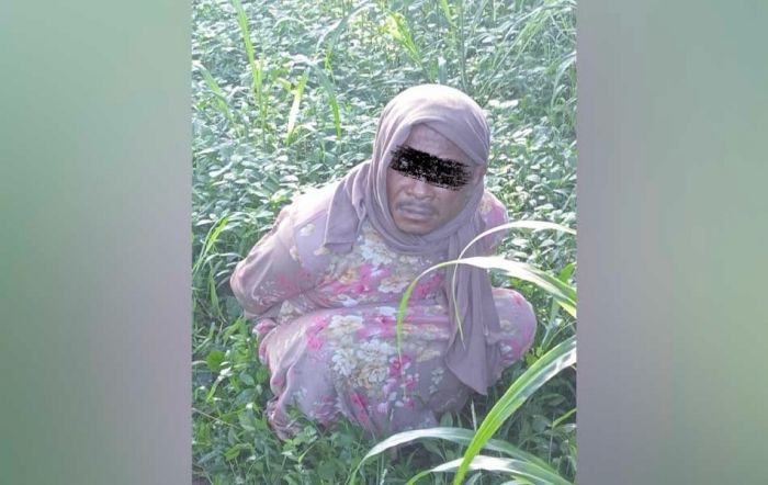 Menyamar sebagai Emak-Emak Pakai Daster, Pengedar Sabu di Pasuruan Ditangkap Polisi