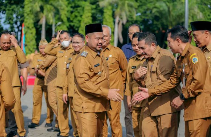 Bupati Gresik Ingatkan Dispendik Sukseskan Program Makan Bergizi Gratis