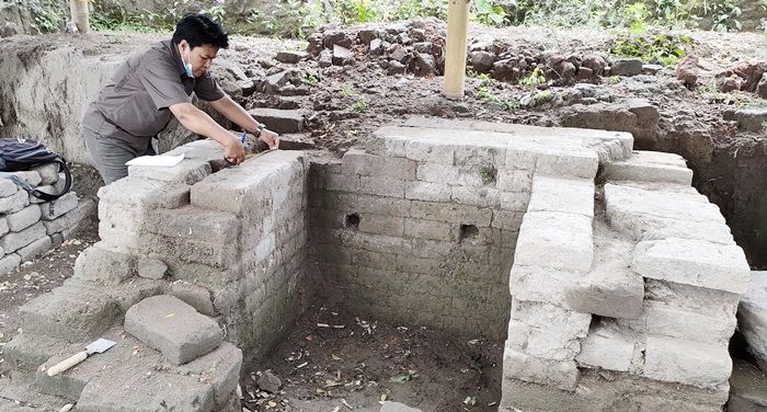 Tim BPCB Jatim Cek Lokasi Penemuan Diduga Patirtan Peninggalan Kerajaan Kediri di Desa Menang