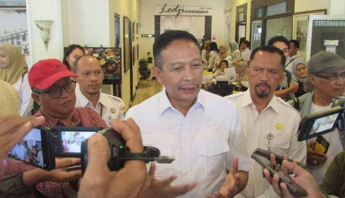 Wali Kota Malang Ajak Warga Aktif Kelola Sampah Demi Lingkungan Bersih dan Ekonomi Hijau Wali Kota Malang Ajak Warga Aktif Kelola Sampah Demi Lingkungan Bersih dan Ekonomi Hijau