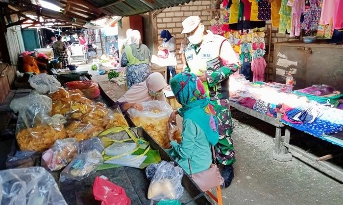 Potensi Jadi Tempat Penularan, Satgas Covid-19 Tuban Gencar Sosialisasi Prokes di Pasar Tradisional