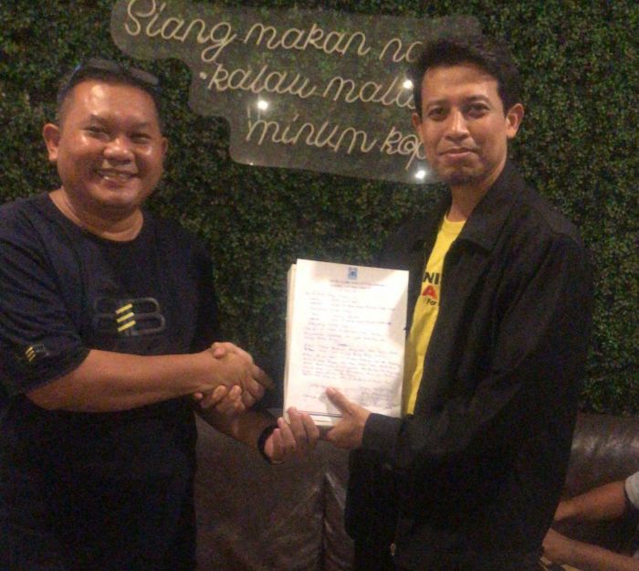 Sepakati Sertijab Ketua Partai Gelora Sidoarjo, Rian Optimis 2029 Bakal Berdiri Fraksi di DPRD Sepakati Sertijab Ketua Partai Gelora Sidoarjo, Rian Optimis 2029 Bakal Berdiri Fraksi di DPRD