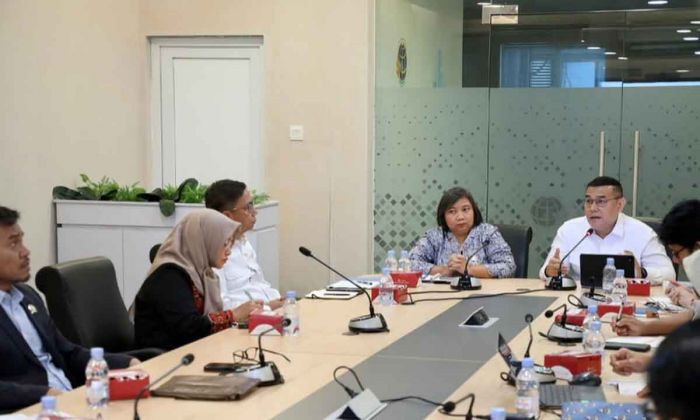 Wamen ATR/BPN Tegaskan Penyelesaian Konflik Agraria Berbasis HAM Wamen ATR/BPN Tegaskan Penyelesaian Konflik Agraria Berbasis HAM
