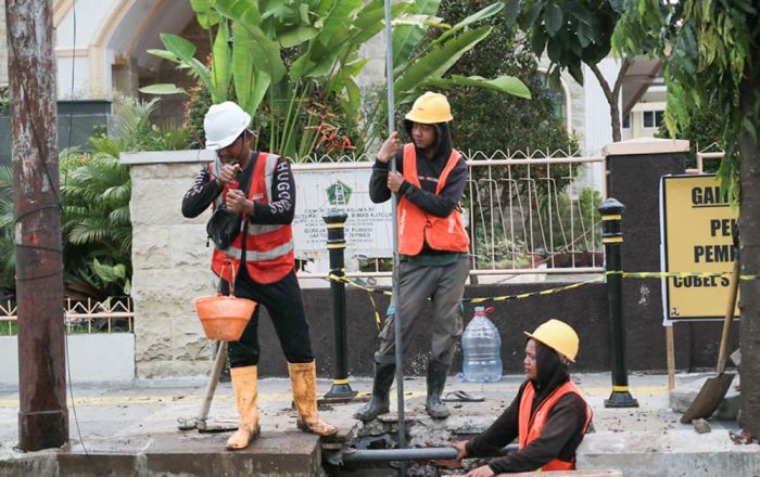 Sidak Proyek Pembangunan Zona Kuliner, Bupati Jember Wanti-Wanti Pengerjaan Harus Teliti