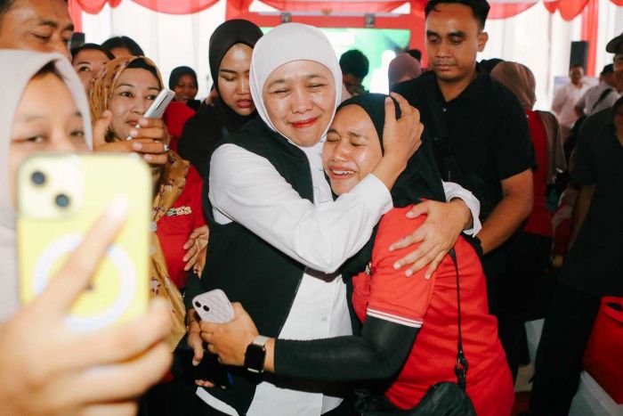 Gubernur Khofifah Salurkan Bansos Rp1,819 Miliar untuk Masyarakat Kota Kediri