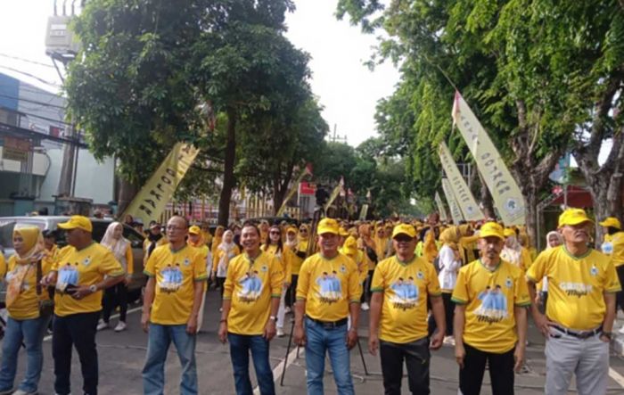 HUT ke-60, Ribuan Massa Golkar Gresik Ikuti Senam Massal Nasional Pecahkan Rekor Muri