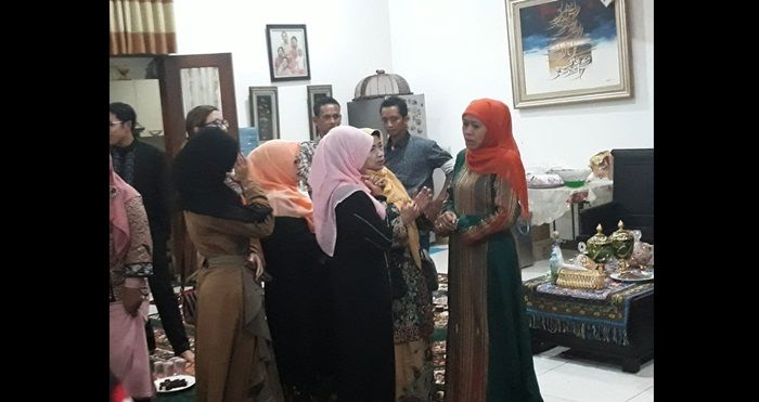 Khofifah Berat Tinggalkan Rumah di Jemursari