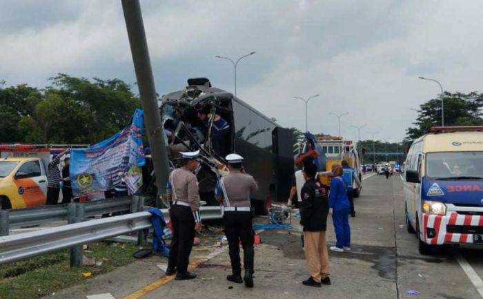 Rombongan Bus SMAN 1 Porong Alami Kecelakaan di Tol Pandaan, 1 Orang Meninggal Dunia