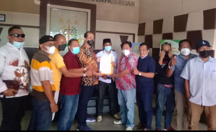 Puluhan Aktivis LSM Datangi DPRD Pasuruan, Pertanyakan Pengawasan Anggaran Covid-19