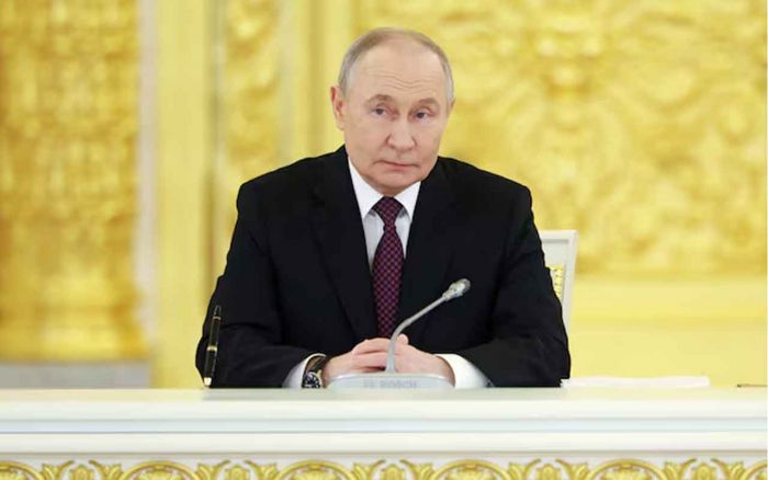 Presiden Rusia Tawarkan Diri jadi Penengah Konflik Negara Teluk dengan Iran