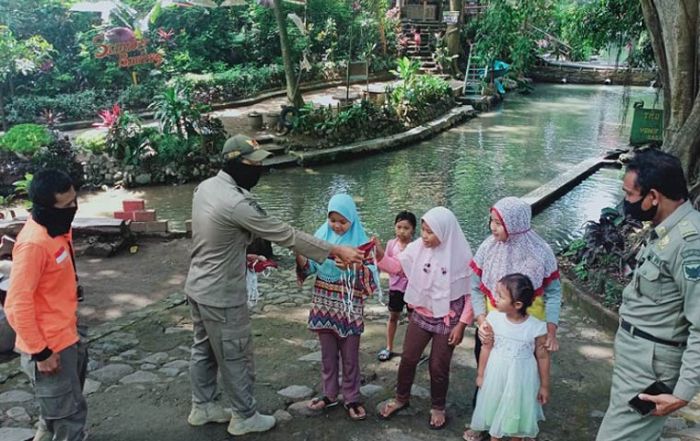 Satpol PP Kota Kediri Usir Pengunjung Wisata di Sumber Banteng