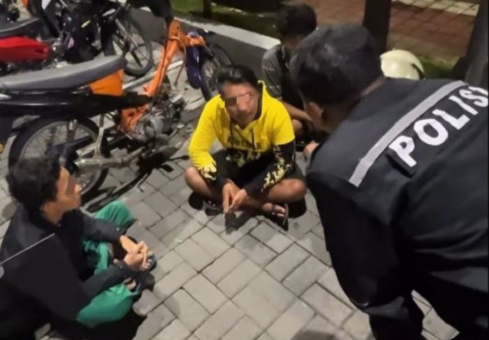 Polres Gresik Bubarkan Balap Liar Jelang Sahur di Manyar, Sejumlah Pemuda dan Motor Diamankan