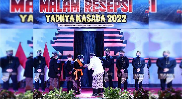 Malam Resepsi Yadnya Kasada 2022, Gubernur Khofifah Jadi Warga Kehormatan Masyarakat Tengger