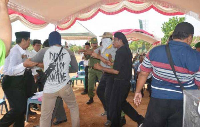 Ribuan Anggota Linmas di Tuban Gelar Simulasi Penanganan Pilkada Rusuh