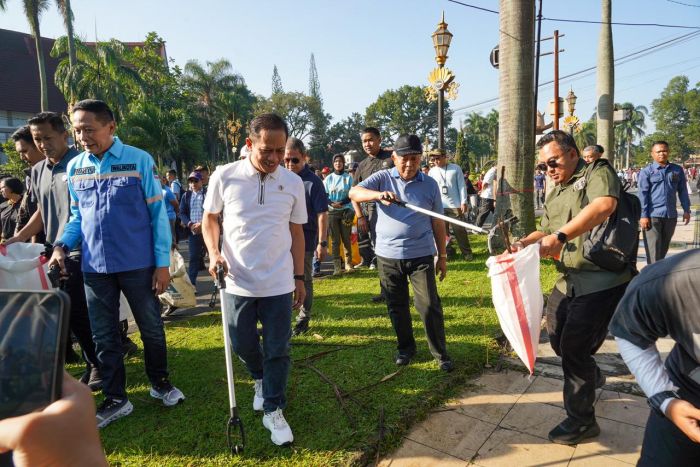 Bupati dan Wali Kota Malang Hadiri Apel Siaga Gerakan Indonesia ASRI Bersama Menteri LH
