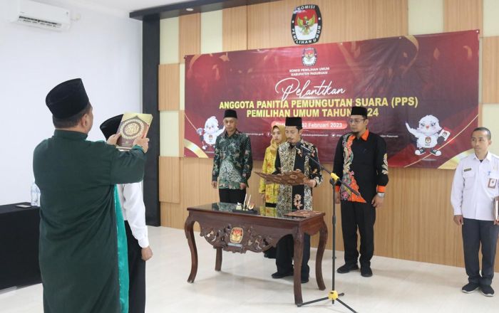 KPU Kabupaten Pasuruan Lantik PAW Anggota PPS Desa Lebakrejo