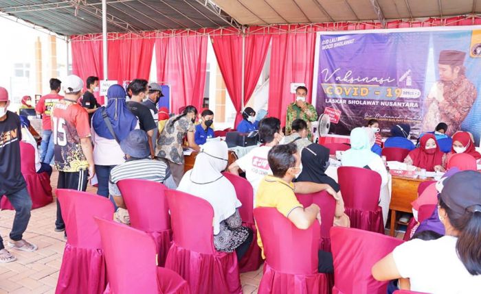 Gandeng Gerindra Jatim, Laskar Sholawat Nusantara Laksanakan Vaksinasi ke-2 di Al Qodiri 4