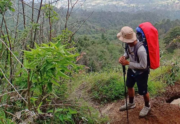Kadang Hujan di Musim Kemarau, Perhatikan 4 Hal Ini Jika Ingin Mendaki di Cuaca yang Tak Menentu Kadang Hujan di Musim Kemarau, Perhatikan 4 Hal Ini Jika Ingin Mendaki di Cuaca yang Tak Menentu