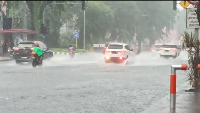 BPBD Bersiap Hadapi Cuaca Ekstrem yang Bakal Terjang Surabaya