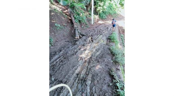 Warga Desa Alastengah Adukan Jalan Rusak ke Komisi I DPRD Situbondo