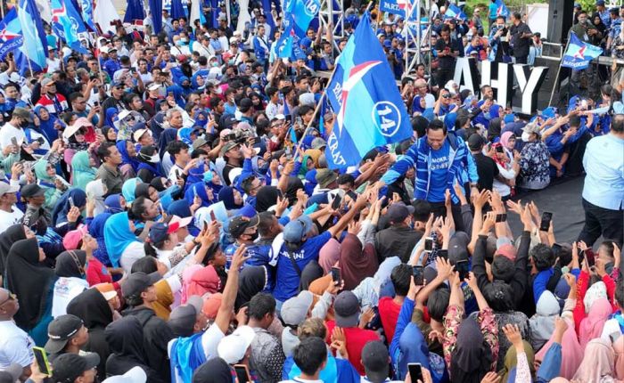 Kampanye Akbar di Gresik, AHY: Demokrat Komitmen Lanjutkan Program Pro Rakyat SBY dan Jokowi