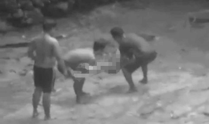 Remaja 12 Tahun yang Hilang di Pamekasan Ditemukan Tewas Terseret Arus Sungai Remaja 12 Tahun yang Hilang di Pamekasan Ditemukan Tewas Terseret Arus Sungai